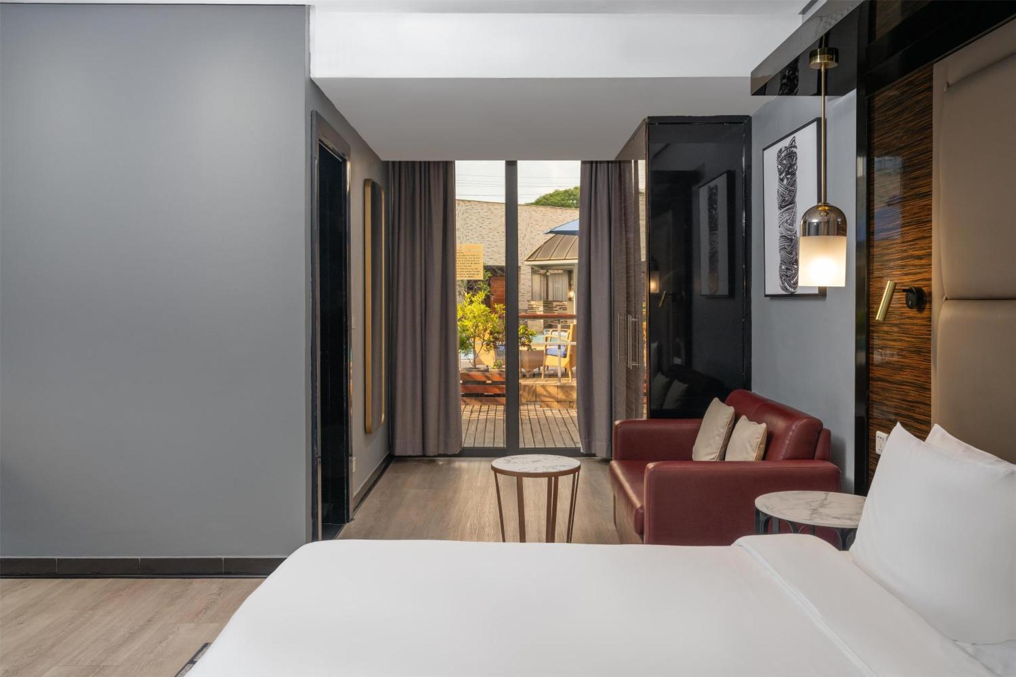 Premium Room with Terrace and Pool View